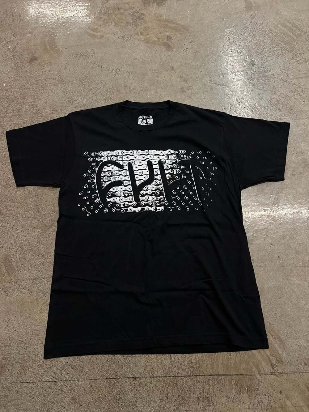 Cult Crew Link Chain Graphic T-Shirt Black Size Medium